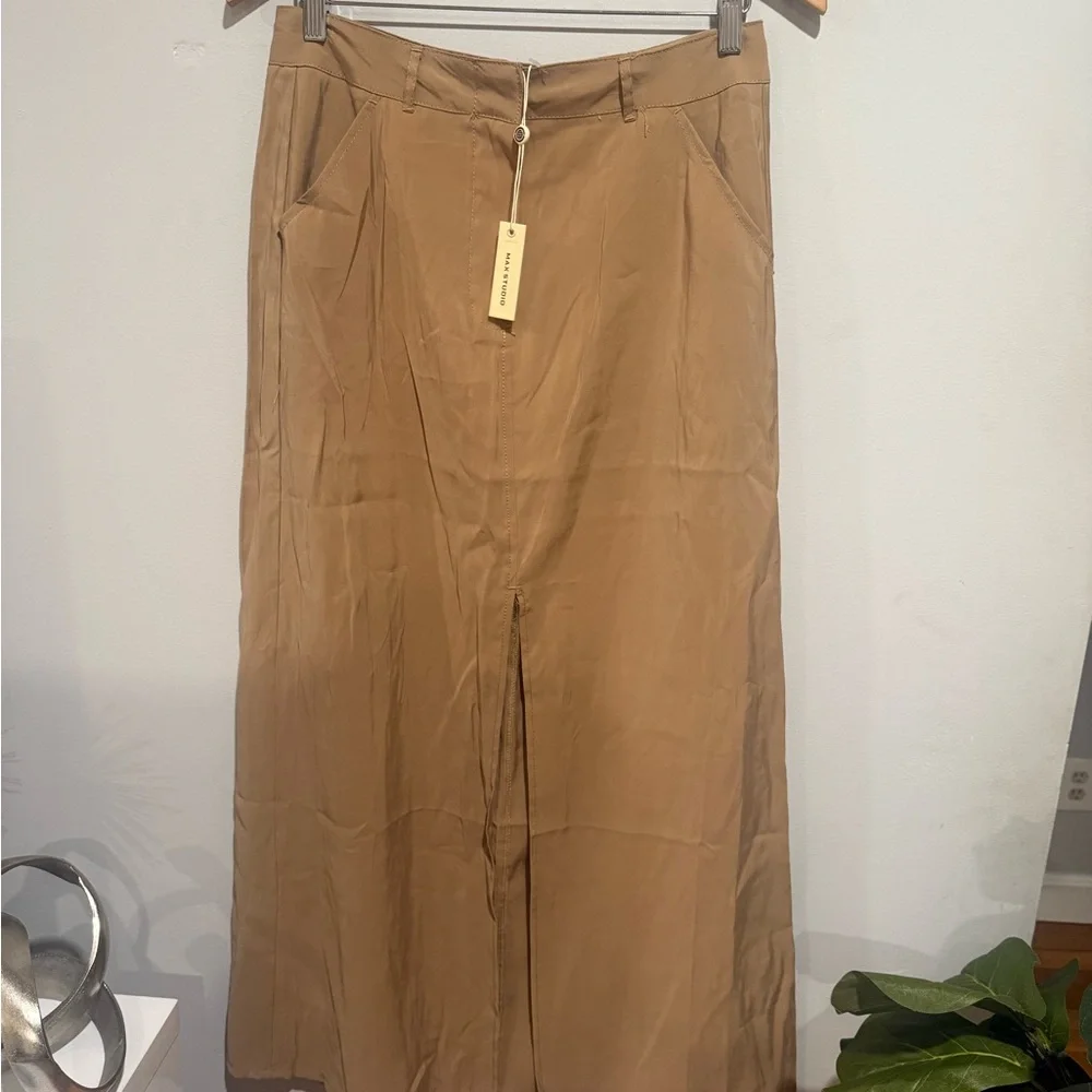 Max Studio Tan Pleated Maxi Skirt for Casual Wear